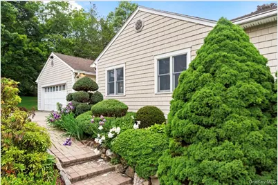 411 S Chelsea Road, White Plains, NY 10603 - Photo 7