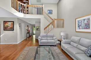 86 Hidden Ponds Cir, Smithtown, NY 11787 - Photo 3
