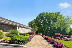 86 Hidden Ponds Cir, Smithtown, NY 11787 - Photo 29