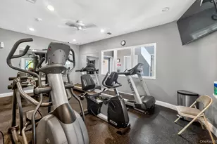 86 Hidden Ponds Cir, Smithtown, NY 11787 - Photo 35