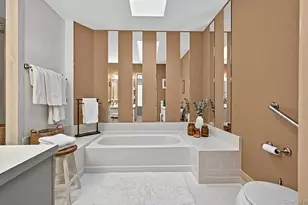 86 Hidden Ponds Cir, Smithtown, NY 11787 - Photo 19
