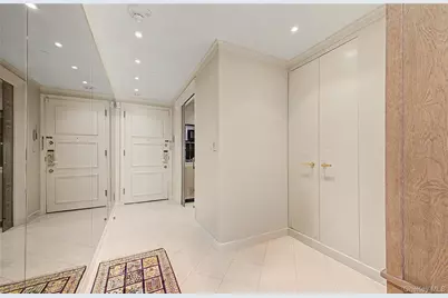 160 Central Park S #1607, New York, NY 10019 - Photo 15