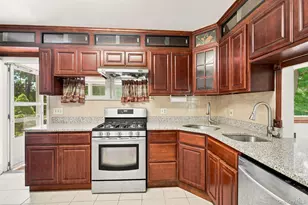 13 Osborne Rd, Poughkeepsie, NY 12601 - Photo 11
