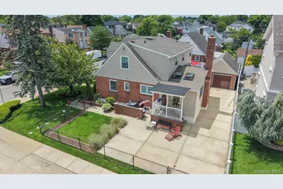 1006 Glen Drive, Franklin Square, NY 11010 - Photo 33