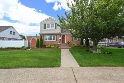 1006 Glen Drive, Franklin Square, NY 11010 - Photo 1