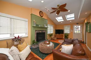 1006 Glen Dr, Franklin Square, NY 11010 - Photo 3
