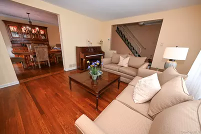 1006 Glen Drive, Franklin Square, NY 11010 - Photo 9