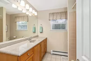 29 Beaumont Ln, Lake Grove, NY 11755 - Photo 23