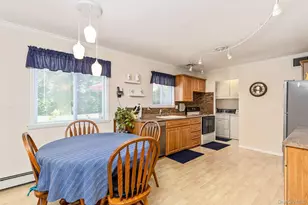 29 Beaumont Ln, Lake Grove, NY 11755 - Photo 11
