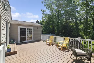 1560 Brightshore Boulevard, Bay Shore, NY 11706 - Photo 17