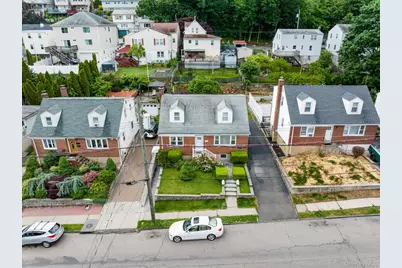 233 Woodland Avenue, Yonkers, NY 10703 - Photo 31