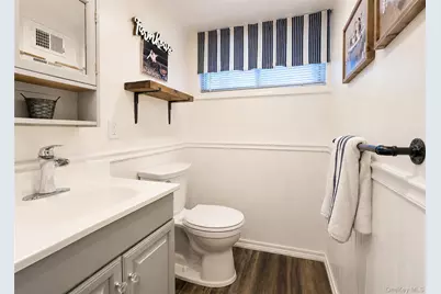 47 Newtown Avenue, Selden, NY 11784 - Photo 17