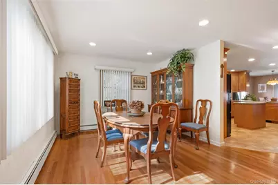 7 Briarcliff Drive, Merrick, NY 11566 - Photo 11
