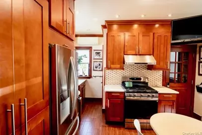 8019 85th Road, Woodhaven, NY 11421 - Photo 11