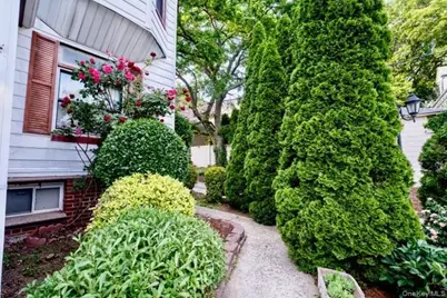 8019 85th Road, Woodhaven, NY 11421 - Photo 23