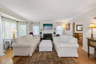131 Floral Pkwy, Floral Park, NY 11001 - Photo 7