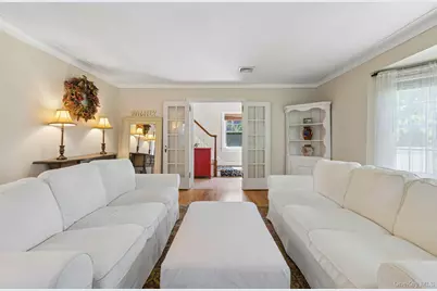 131 Floral Parkway, Floral Park, NY 11001 - Photo 9