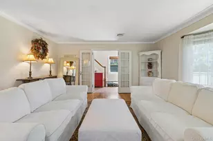 131 Floral Pkwy, Floral Park, NY 11001 - Photo 9