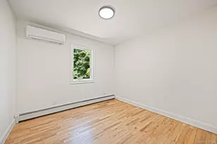 928 Manor Ln, Bay Shore, NY 11706 - Photo 13