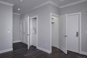 40 Elizabeth St, Farmingdale, NY 11735 - Photo 5