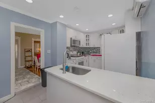 105-23 Remington St, Jamaica, NY 11435 - Photo 35