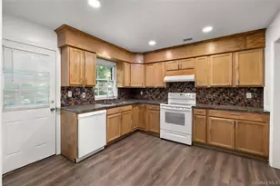 123 Lower Sheep Pasture Rd, East Setauket, NY 11733 - Photo 5