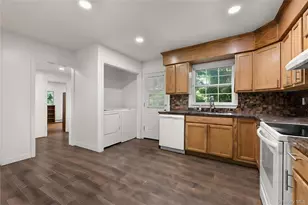123 Lower Sheep Pasture Rd, East Setauket, NY 11733 - Photo 3
