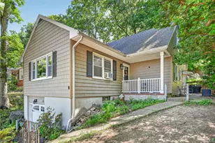 13 Prospect Pl, Suffern, NY 10901 - Photo 3