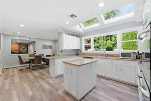 10 Weatherstone Way, Smithtown, NY 11787 - Photo 13