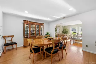 10 Weatherstone Way, Smithtown, NY 11787 - Photo 7