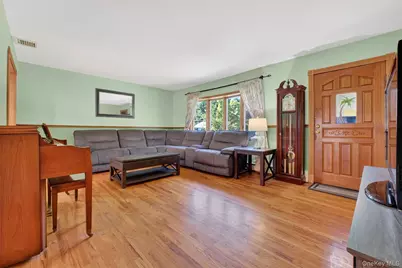 20 Glen Drive, Wappingers Falls, NY 12590 - Photo 3