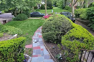 25-28 Bessemund Ave, Far Rockaway, NY 11691 - Photo 3