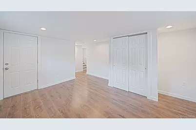 6 Barclay Drive, Coram, NY 11727 - Photo 33
