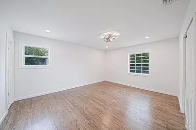 6 Barclay Drive, Coram, NY 11727 - Photo 23