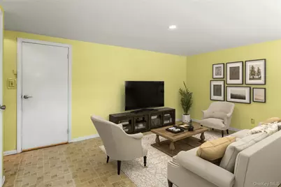 1812 Collins Street, Seaford, NY 11783 - Photo 21