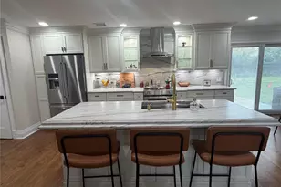 18 Amalia Ln, Commack, NY 11725 - Photo 3