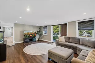 105 Sequams Ln E, West Islip, NY 11795 - Photo 21