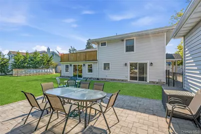 105 Sequams Lane E, West Islip, NY 11795 - Photo 33
