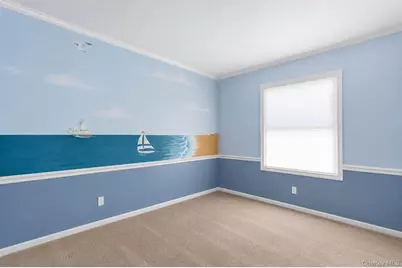 105 Sequams Lane E, West Islip, NY 11795 - Photo 17