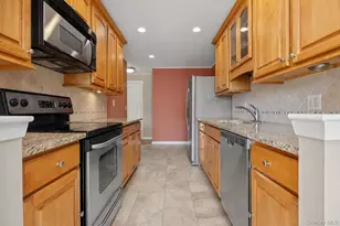 89 N Broadway, White Plains, NY 10603 - Photo 13