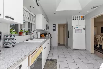 25 Linden Lane, Merrick, NY 11566 - Photo 9