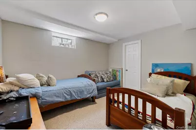 144 Cranberry Court, Melville, NY 11747 - Photo 33