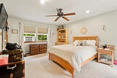 228 W Mombasha Road, Monroe, NY 10950 - Photo 23