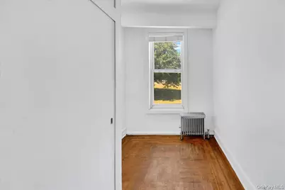 1032 Metcalf Avenue, Bronx, NY 10472 - Photo 15