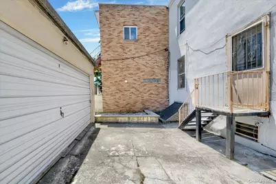 1032 Metcalf Avenue, Bronx, NY 10472 - Photo 3