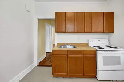 1032 Metcalf Avenue, Bronx, NY 10472 - Photo 13