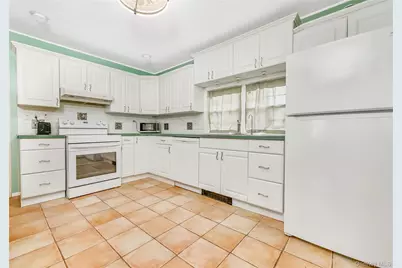 20 Flagstone Lane, Westbury, NY 11590 - Photo 21