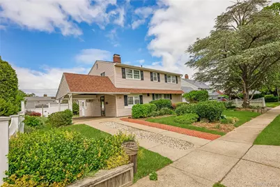 20 Flagstone Lane, Westbury, NY 11590 - Photo 1