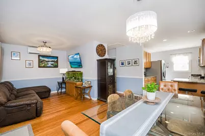 28 Weiner Street, New York, NY 10309 - Photo 3