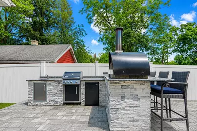 28 Weiner Street, New York, NY 10309 - Photo 5